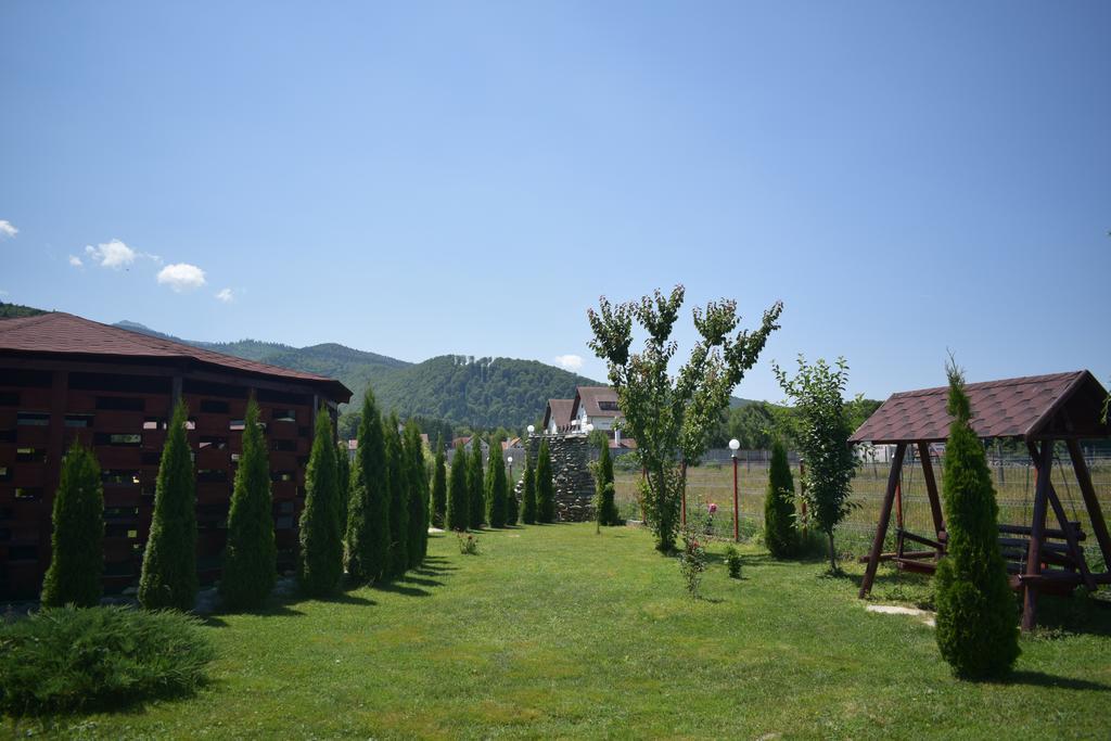 Sîmbăta de Sus Pensiunea Mountain King מראה חיצוני תמונה