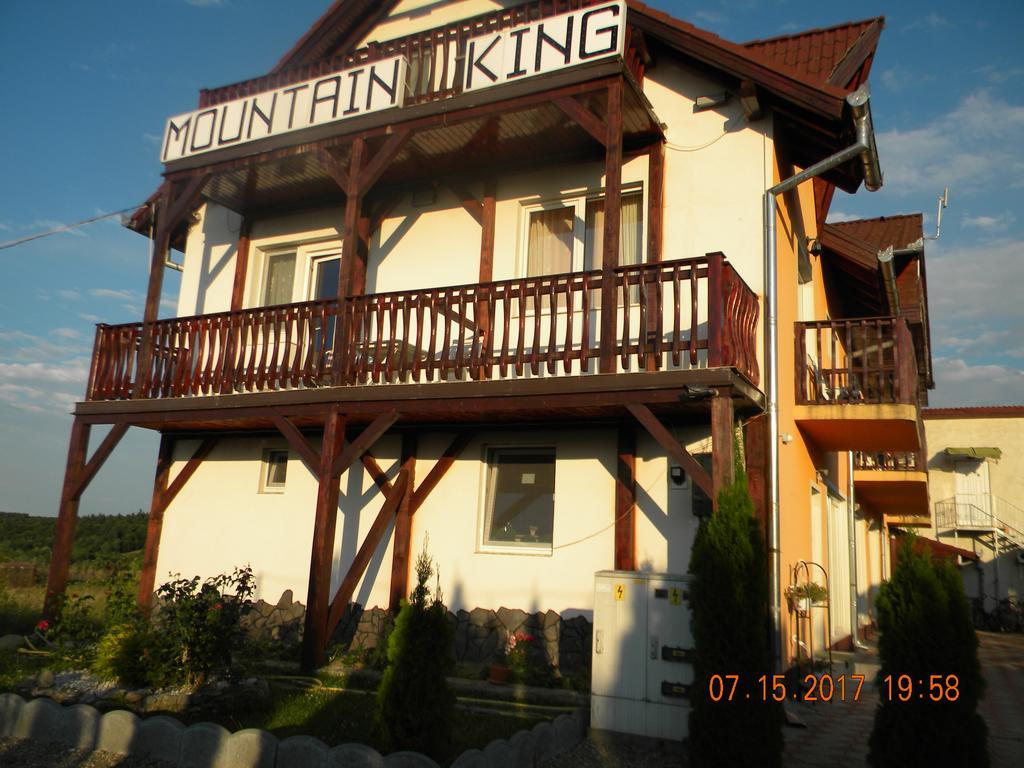 Sîmbăta de Sus Pensiunea Mountain King מראה חיצוני תמונה